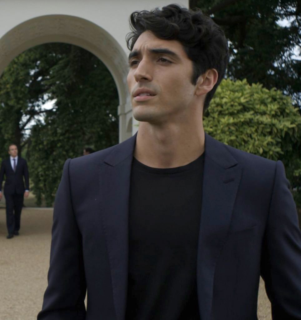 these are his BEST looks.