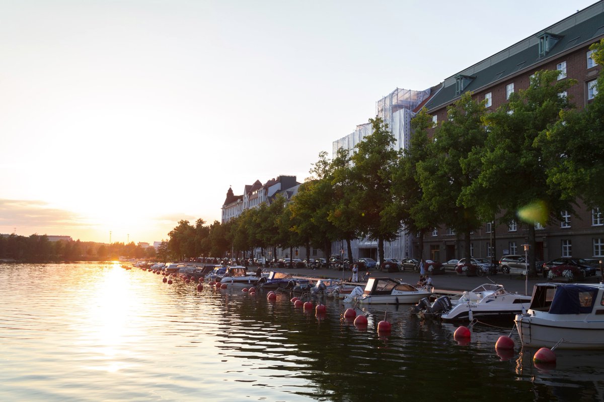 AtamanTours's tweet photo. Light at the end of summer is spectacular in Helsinki, but I have another reason to be happy. Ataman Tours passed 1000 reviews this summer, with 98% of them being 5-stars!! 
🌟🌟🌟🌟🌟 https://t.co/Duu8NZxd6D