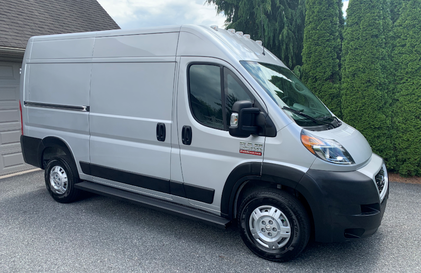 RomikUSA's tweet image. RAM ProMaster VAN with ROB running boards. Work or play the 3M cladded ROB is the perfect running board for safety and stability. Check them out at Romik.com #Vanlife #RAMProMaster #RAMVAN #Workvan @Ram Trucks @Ram Promaster Conversion Vans