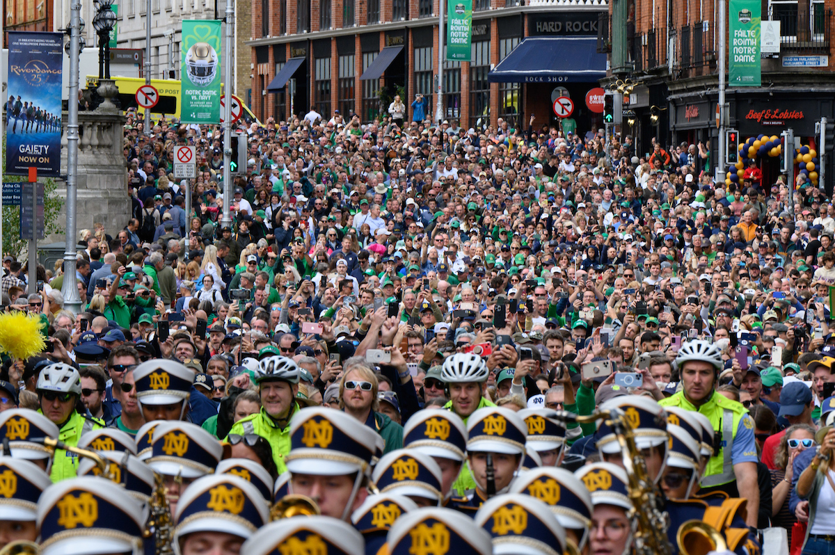 NotreDame's tweet photo. August slipped away like a moment in time ...

Students returned to campus, and the football team (along with about 40,000 friends) returned to Ireland.

See the month in photos 📸 : https://t.co/rpqACdTzpH https://t.co/8qGbhd8jGQ