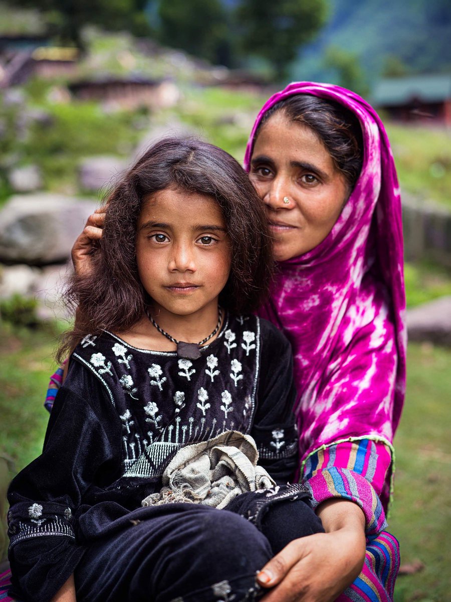 Kashmir is home to many fascinating communities. Parveena and her daughter, Rubeena, are part of an ethnic group called Gujjar. During summer, they live high in the mountains alongside their cattle. As winter approaches, they migrate to the warmer valleys.