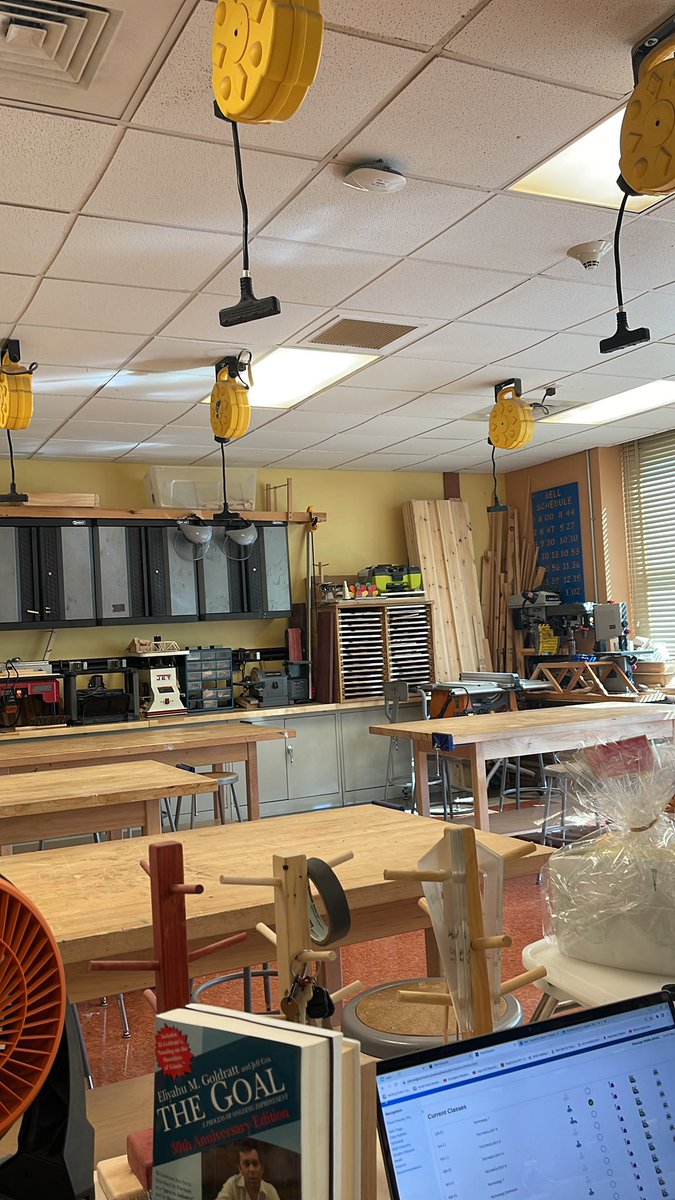 Mr. Caprioli tweet media