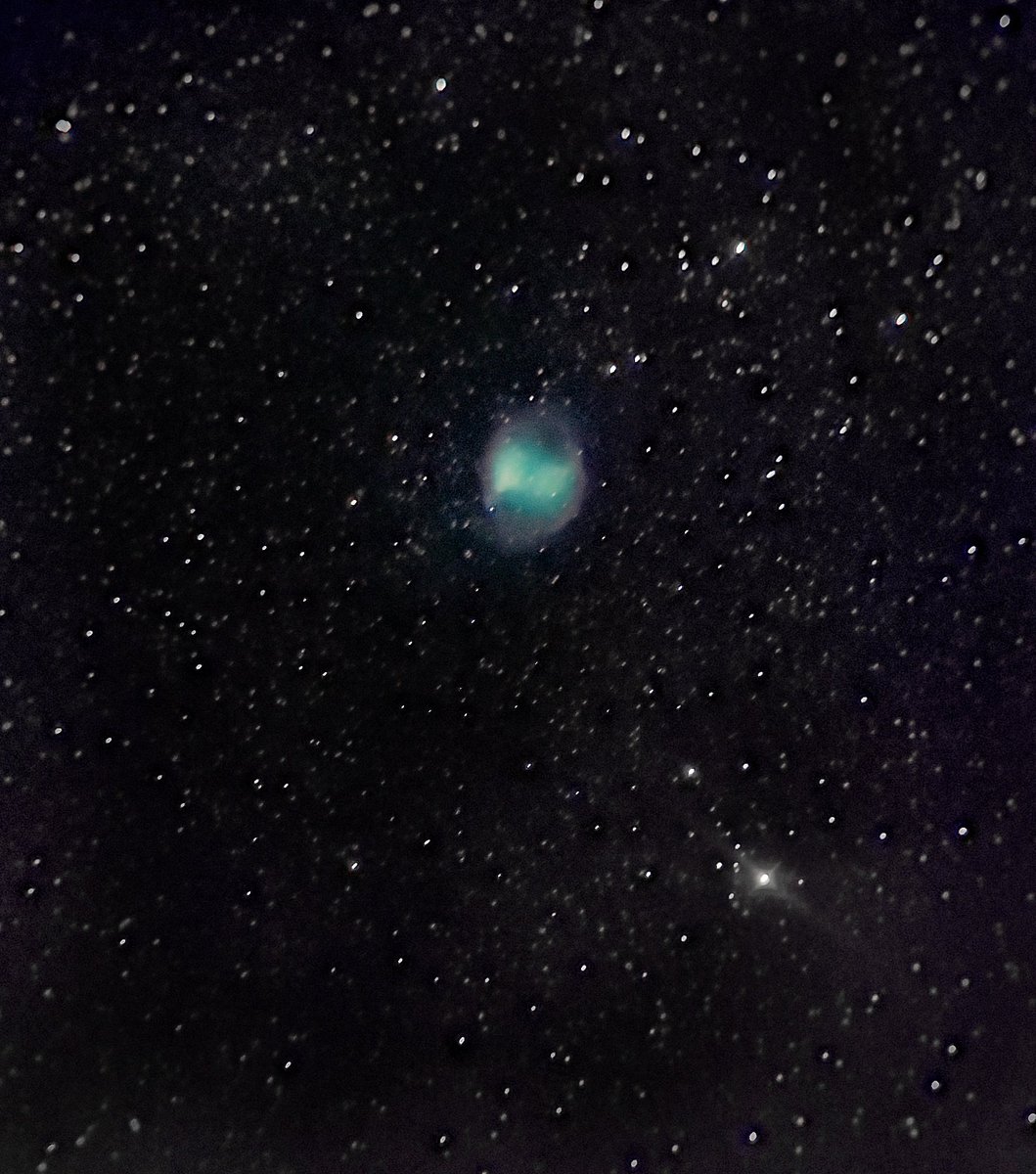 RichardBscr's tweet photo. @ConstantySteeve @SpaceScience_ Voilà ce que tu peux avoir au dob sans suivi et avec un capteur tout nul (iPhone 13), c’est déjà pas mal mais ça mérite clairement d’ajouter du suivi eheh https://t.co/O8A455CzQc