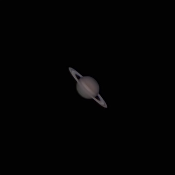 RichardBscr's tweet photo. @ConstantySteeve @SpaceScience_ Voilà ce que tu peux avoir au dob sans suivi et avec un capteur tout nul (iPhone 13), c’est déjà pas mal mais ça mérite clairement d’ajouter du suivi eheh https://t.co/O8A455CzQc