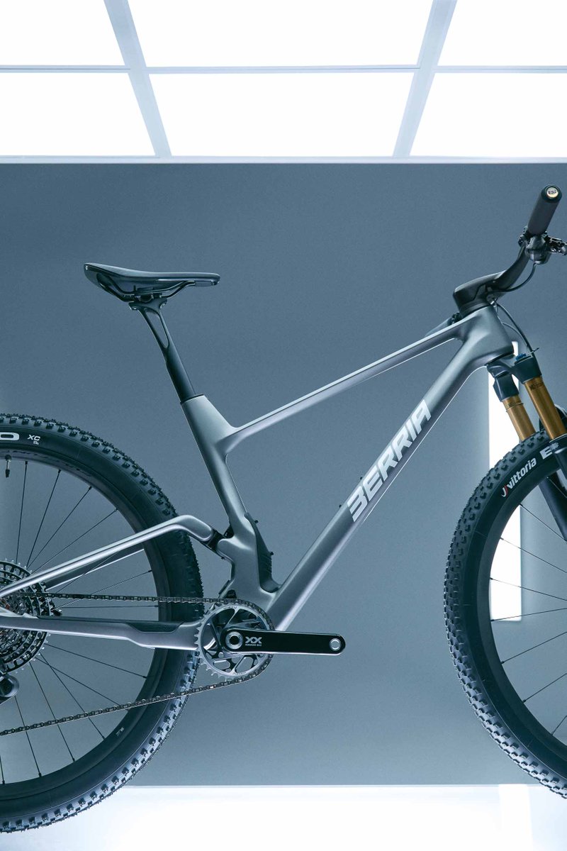 ¡Nueva Berria Mako 2024!

Todos los detalles: 
ultimatebikesmagazine.com/2023/09/berria…

Y en nuestra tienda: 
dbikerstore.es/berria-mako-205