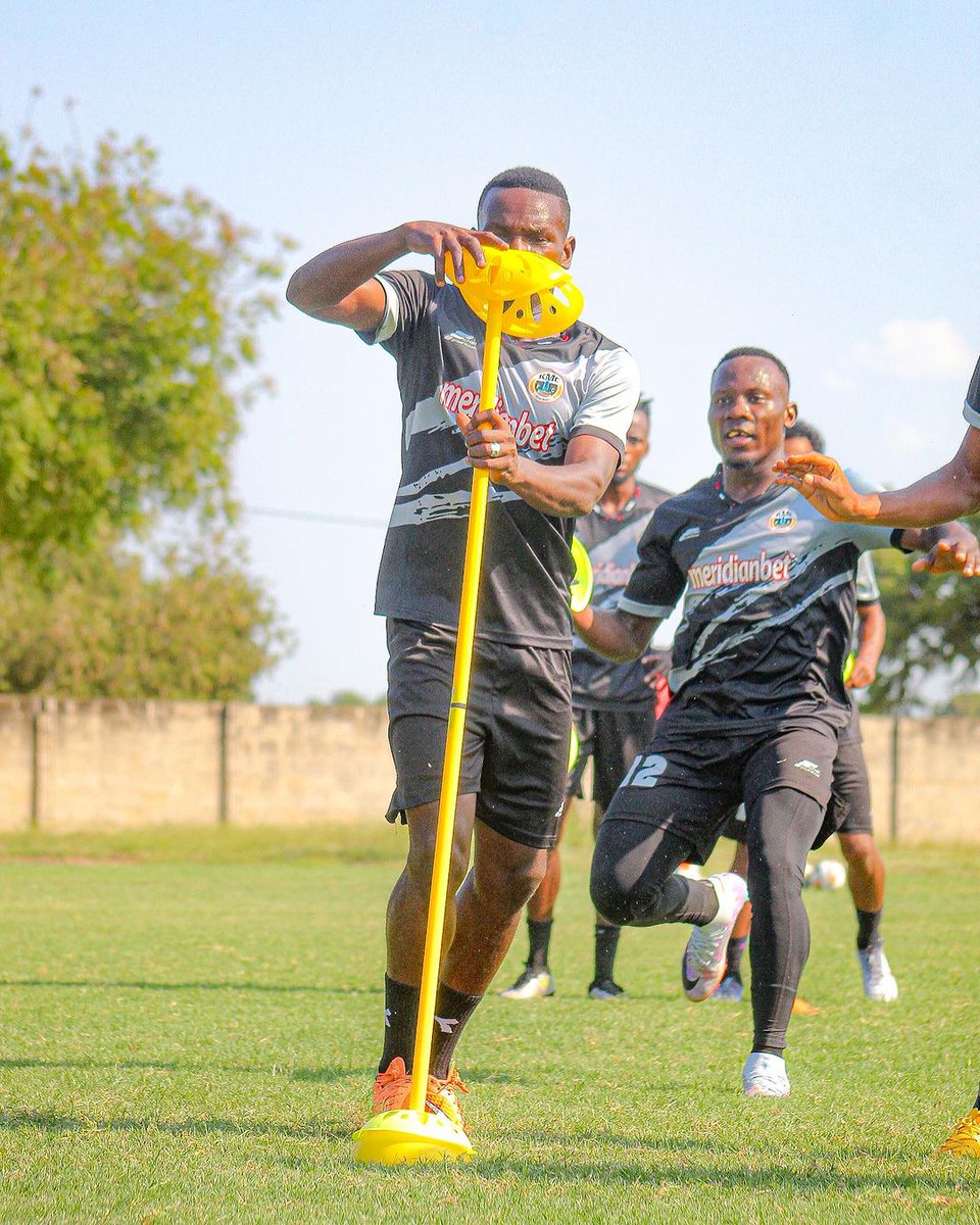 kmcfc_official's tweet image. Focus 🤯 #Backtotraining

#backtotraining 
#letsgokinoboys 
#wakishua