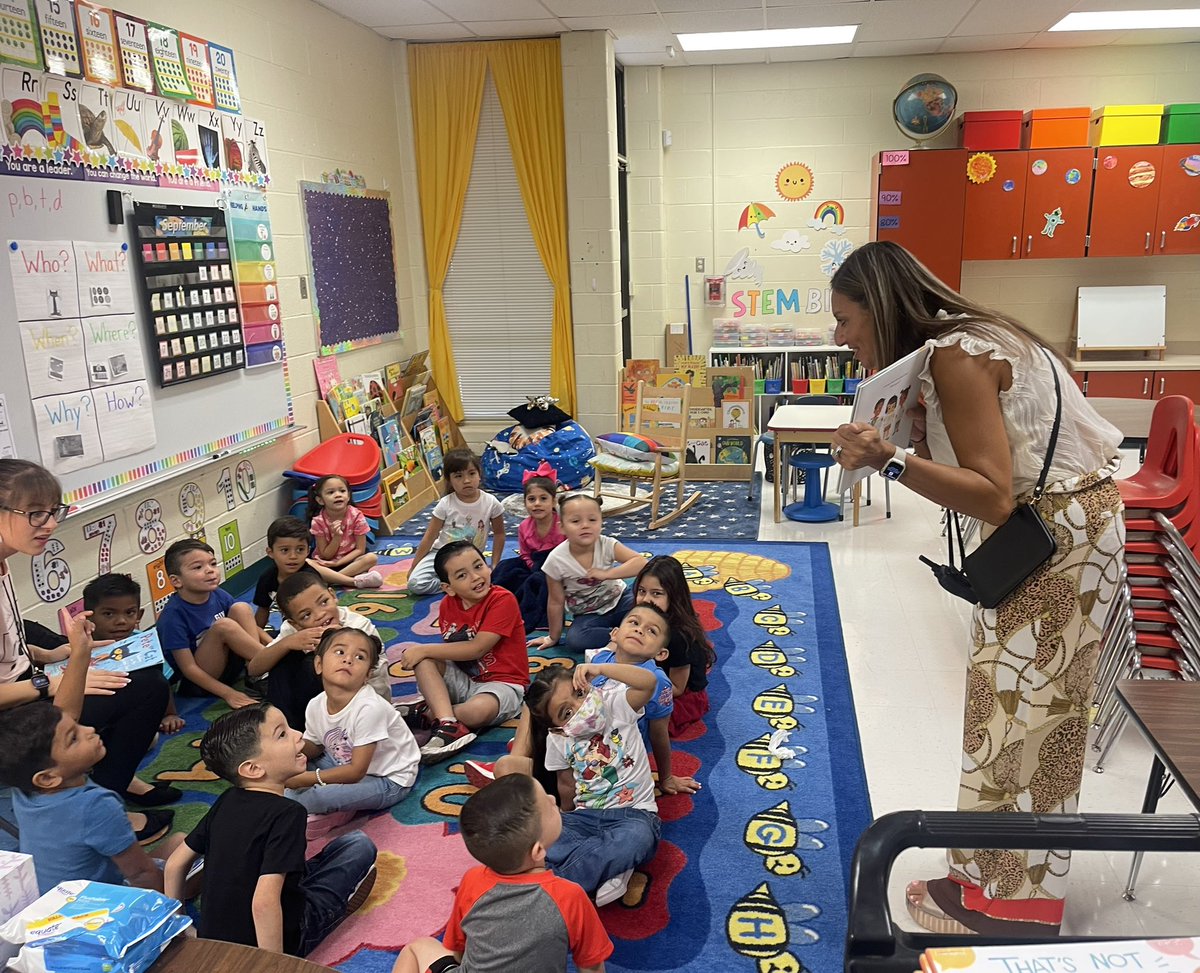 AlanizMonica21's tweet photo. Kicking off the 1st book of the month for our Principal’s Book Club w/ the book, “That’s Not My Name.” Each class rec’d their own copy of the book delivered by Principal Carrasco! We are spreading reading joy at Cody! @NISDCody @NISDLib @NISDTeachLearn #crazyboutcody https://t.co/XNNMpuYfTs