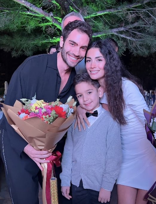 Burak Berkay Akgül &amp; Özge Yağız 💫

#Safir #FerYam