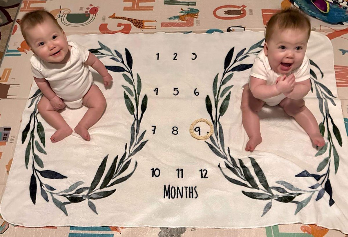 AndyVanThomasMD's tweet photo. Belated 9 month old baby post! They glow up so fast https://t.co/m1y5ScxvmE