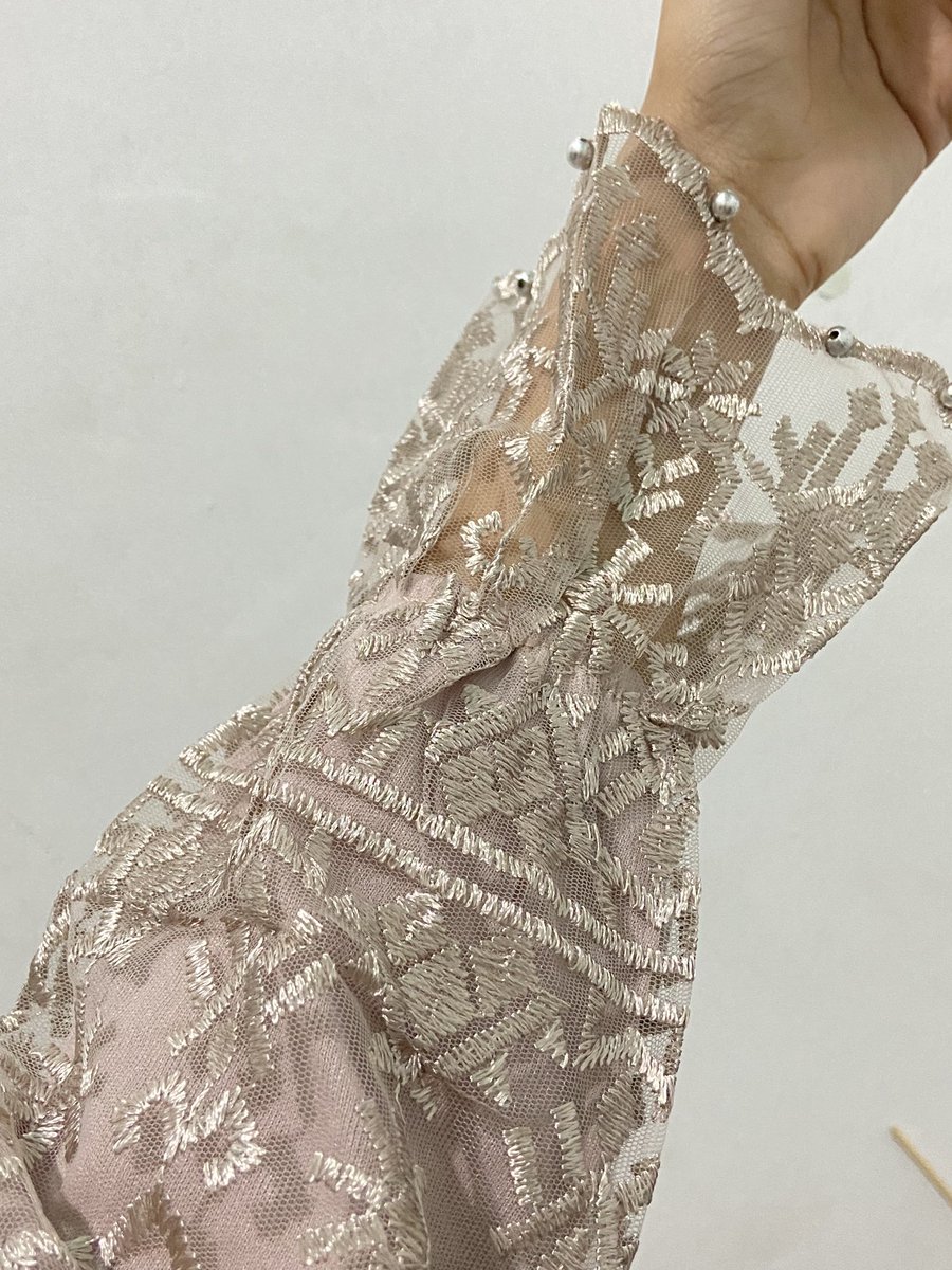 kforkinsley's tweet photo. BENER-BENER LOVE BANGET SAMA PELAYANAN TOKO KEBAYA INI 😭🤏🏻 ABIS BELI LAGI &amp; LANGSUNG DIGOJEKIN.

AKU AMBIL PIC KEDUA DAN PAS DATENG SESUAI SAMA DI FOTO💯💯

HIGHLY RECOMMEND BUAT KALIAN YG LAGI CARI KEBAYA, MODEL BAGUS &amp; HARGA AFFORDABLE 💯 https://t.co/FWlsqnKj4W