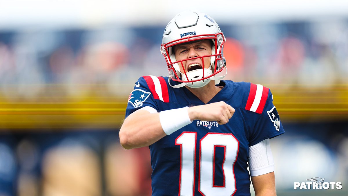 Patriots's tweet photo. 🔟’s day.

@MacJones_10 | #ForeverNE https://t.co/FFGPROTjeY