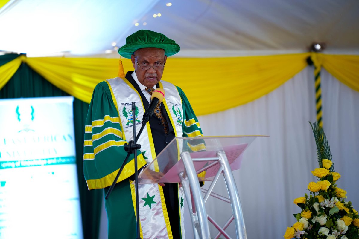 ProfBadruDK's tweet photo. Hon. Prof. Mondo Kagonyera Chancellor of The East African University. "I thank @StateHouseKenya through the Commission for University Education (CUE) that enabled it Institution attain a Charter status on the 2/08/2022". #TEAUGraduation #TEAU #Kenya ( 6th Graduation  31/08/2023). https://t.co/7RJ0tWZpDU