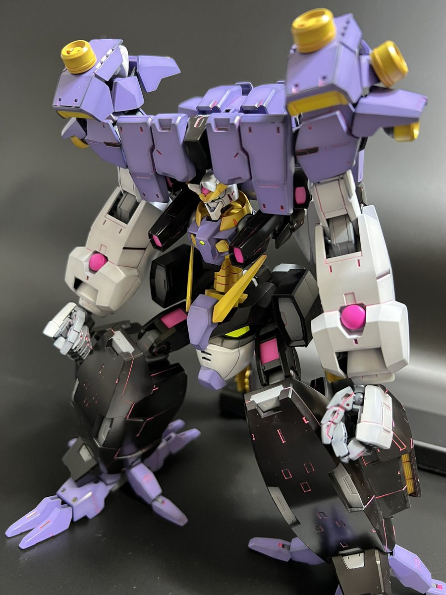 En10310's tweet photo. イラストにない背面と武装や分離とかをオリジナルで作ろうとしなければ、3ヶ月早く完成できたかもしれないがやり切った。
魅力的なイラスト描いた@PinguinKotak さんと
@m_sekita のオンラインサロンでのアドバイスに感謝します。 https://t.co/sIMnd4Wrjf