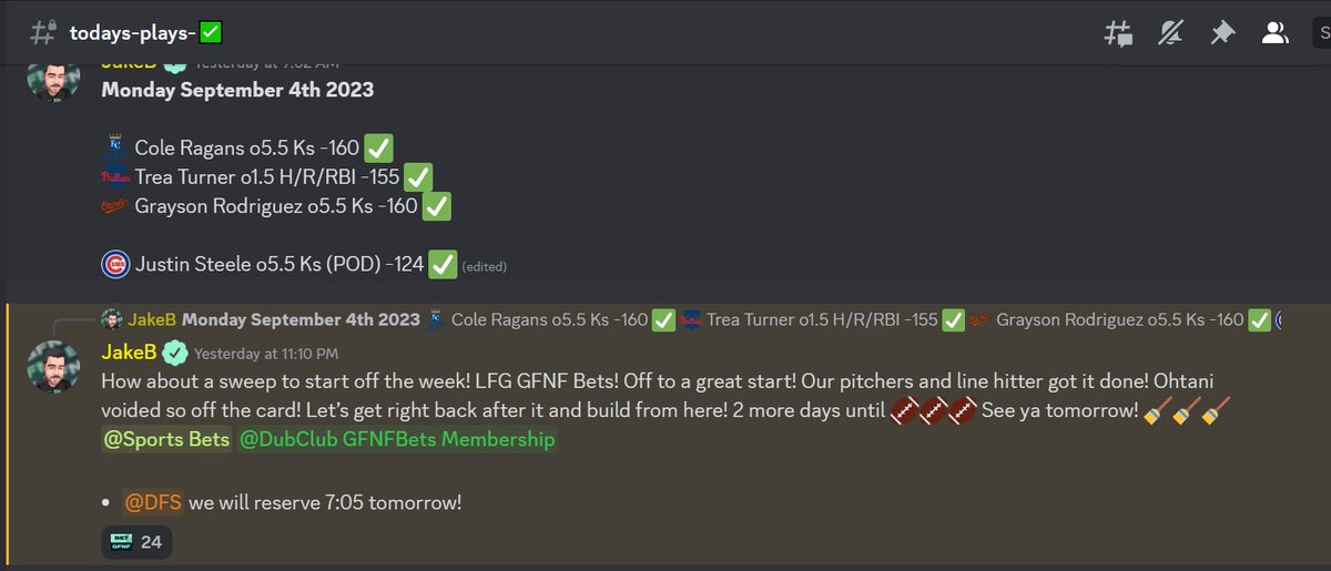 FNFcommunity_'s tweet photo. SWEEP 🧹🧹🧹

That is a nice start to the week &amp; with DFS cashing 2x AGAIN 🔥

#DFS #SportsGambling #sportsbettor https://t.co/zUrX2F1tPs