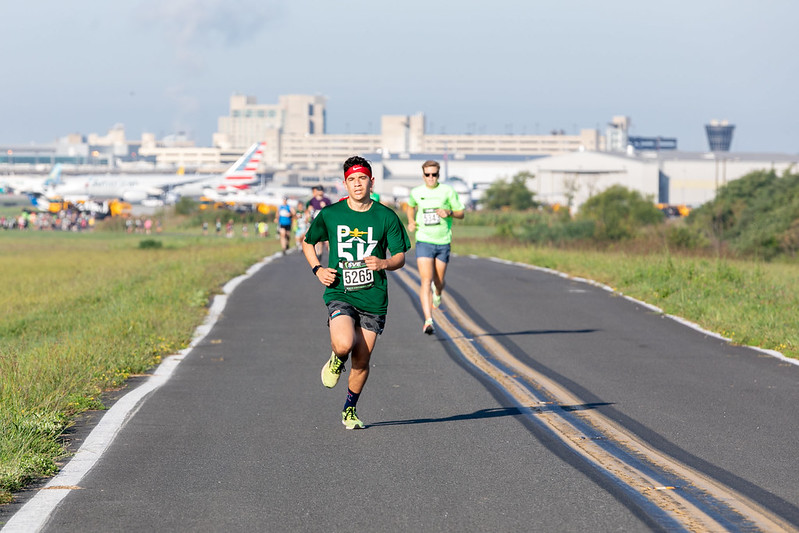ROAM_Fitness's tweet photo. In September, @PHLAirport hosts a 5K Run on the Runway to support @MarchofDimes and Eastwick United. If you are local, or your travels are bringing you to the city on September 23rd, you can still register to join the fun! More info → https://t.co/y4fVinx76D https://t.co/kPWlQcpXJv