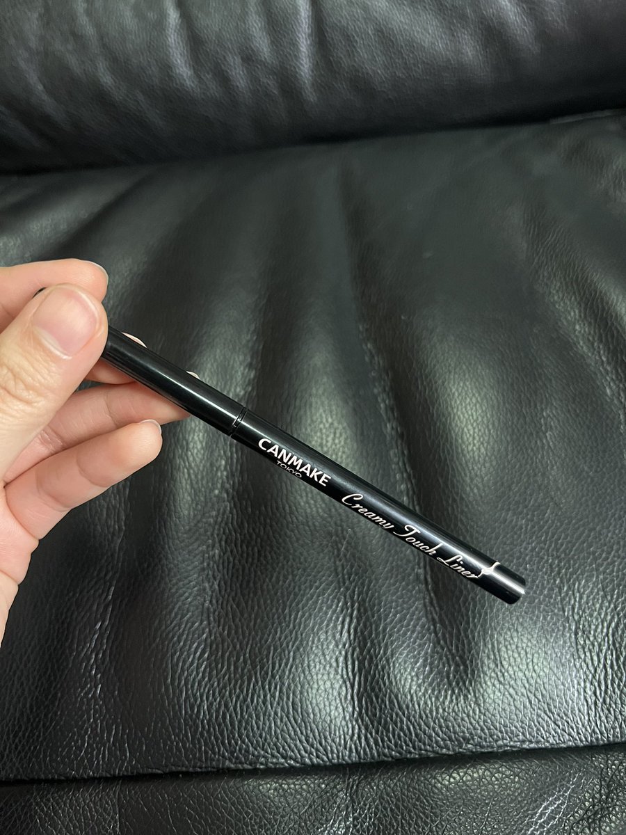 rumraisinrouge's tweet photo. ส่งต่อ Canmake creamy touch liner สีดำ 130 บาท🤍 เนื้อนิ่ม ติดทน ลองใช้ไป 1 ครั้งค่ะ 

#ส่งต่อเครื่องสำอาง #เครื่องสำอางมือสอง #howtoperfect #คสอมือสอง #คสอมือ2 #ส่งต่อเครื่องสำอางมือสอง #ส่งต่อ #ส่งต่อสกินแคร์ #สกินแคร์มือสอง https://t.co/hNfe7lVpKN