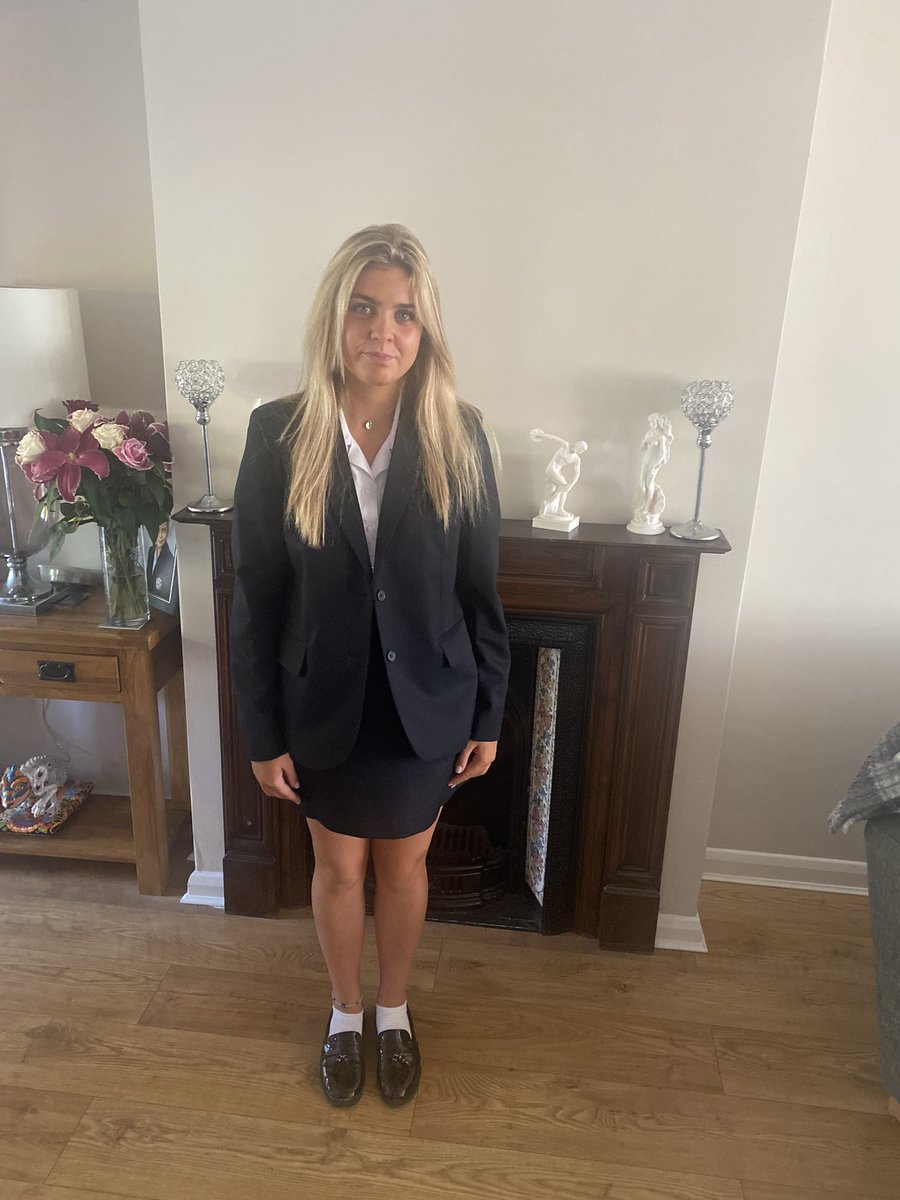 casse78's tweet photo. My grown up chick’s first day at 6th form ❤️ https://t.co/bEjXvRXq3y