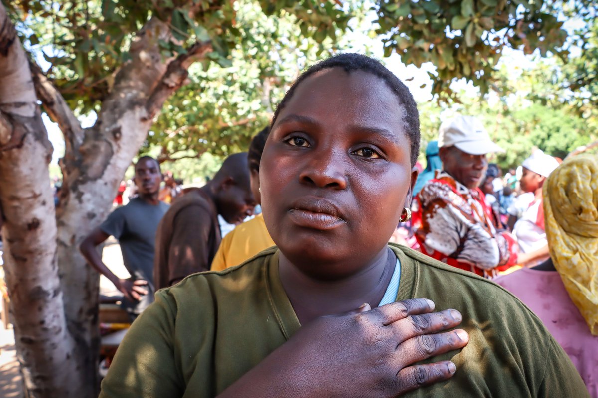 ONUMocambique's tweet photo. O ciclone Freddy impactou +700 mil pessoas na Zambézia.
No distrito de Nicoadala, a ONU apoiou o Gov🇲🇿 a prestar assistência a 35 mil pessoas.
Mas as pessoas mais afetadas continuam a precisar de apoio para reerguerem suas vidas de forma mais resiliente.
#AcaoClimatica #ACW https://t.co/o1ZyzaUSNC