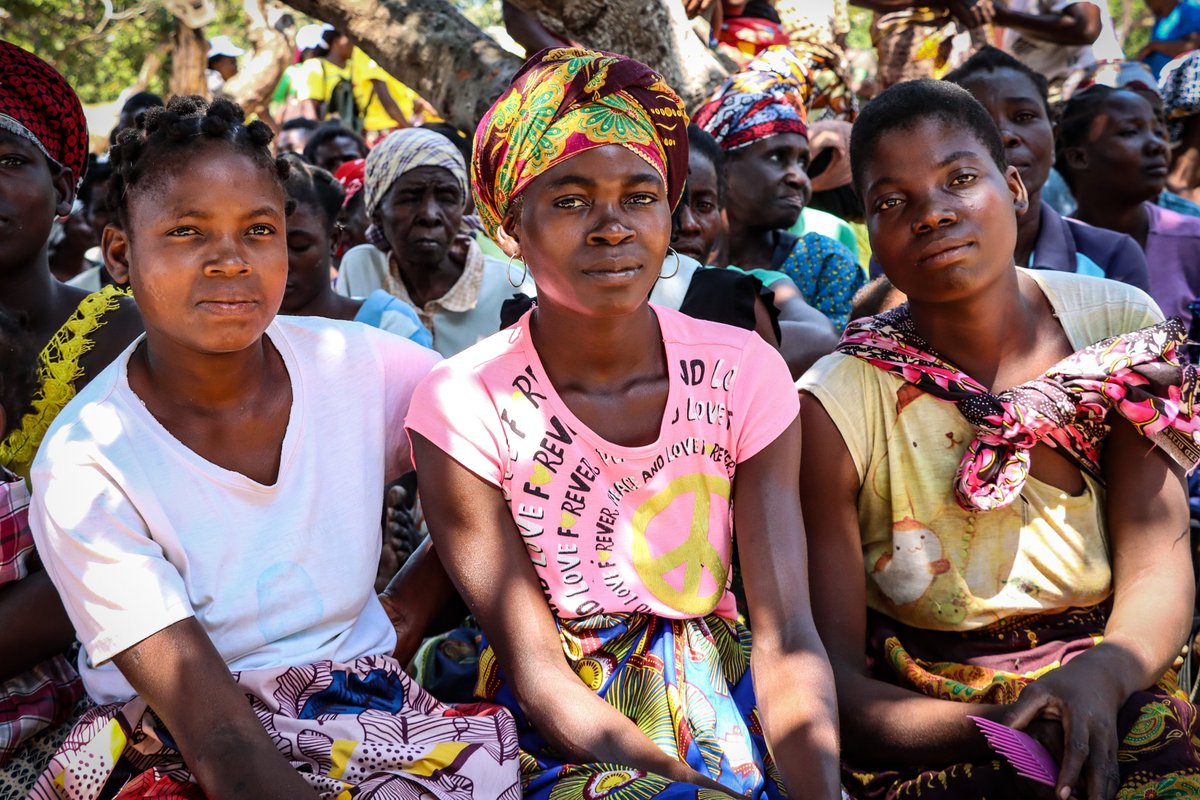 ONUMocambique's tweet photo. O ciclone Freddy impactou +700 mil pessoas na Zambézia.
No distrito de Nicoadala, a ONU apoiou o Gov🇲🇿 a prestar assistência a 35 mil pessoas.
Mas as pessoas mais afetadas continuam a precisar de apoio para reerguerem suas vidas de forma mais resiliente.
#AcaoClimatica #ACW https://t.co/o1ZyzaUSNC