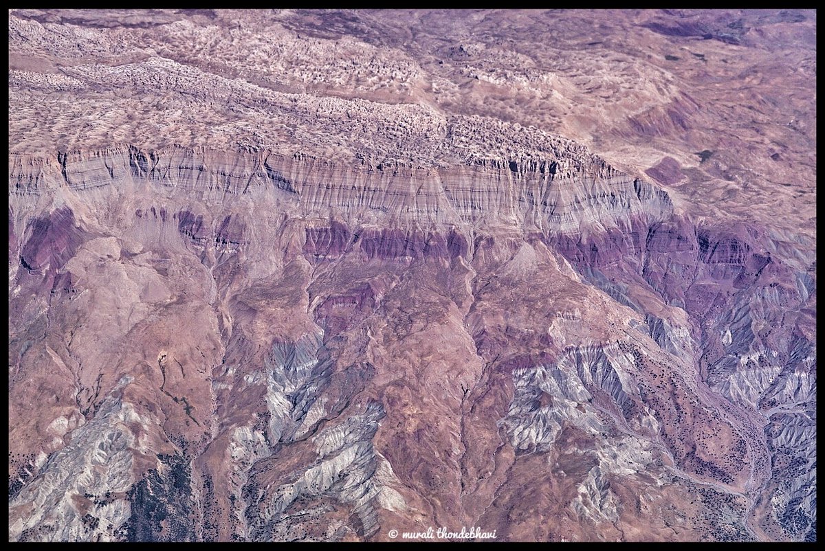 tsmurali's tweet image. Over a 🏔️ range in Iran... enroute to #ESRAworld2023 

Did we C fascial planes of #TAPblock ❓

#35Kphotography #USGWars2
@Anesthetix @DrRiteshRoy1 @Archana_Areti @dr_azam_academy @drtiger222 @ram03kul @SivashanmugamT4 @vrushali_ponde @BalavenkatSubr1 @DrPavithra94 @DebeshBhoi