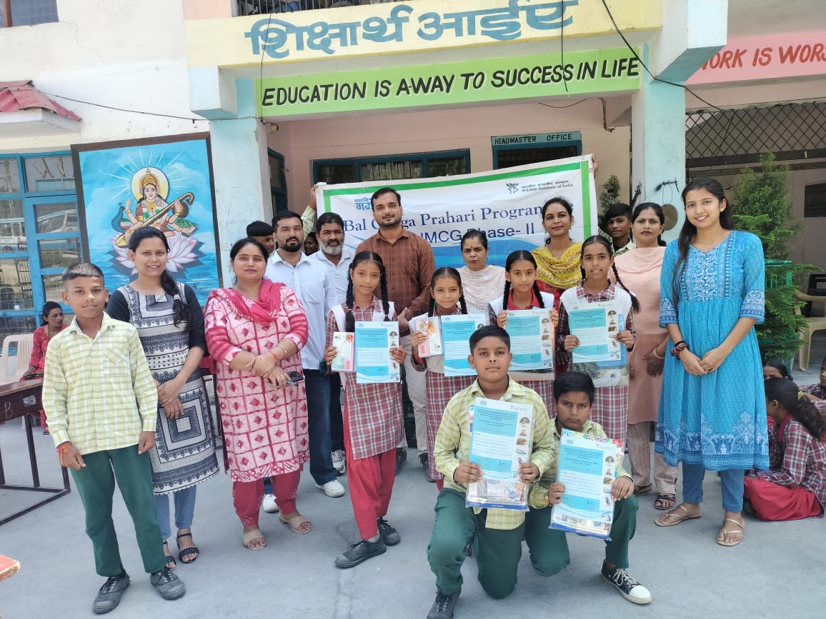 sangeeta_angom's tweet photo. "Teachers plant the seed of knowledge in the student's mind that grows forever"
Teacher's Day celebrated at Govt. High School Behral, Himachal Pradesh, by #WII-NMCG Team,  Quiz Competition organised on general awareness of biodiversity &amp; environmental issues.
#Tributetoteachers https://t.co/0Blz3iIviC