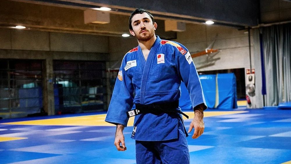 teambepro's tweet photo. ¡Una bienvenida muy especial a Alberto Gaitero, nuestro nuevo #AtletaBepro que próximamente comenzará con su Beca del Grupo Bárymont - Bepro! Alberto es un  judoka olímpico que nos ha representado en Tokio 2021 y actualmente se ha clasificado para los próximos Juegos Olímpicos ⬇️ https://t.co/9YcPHntrR3
