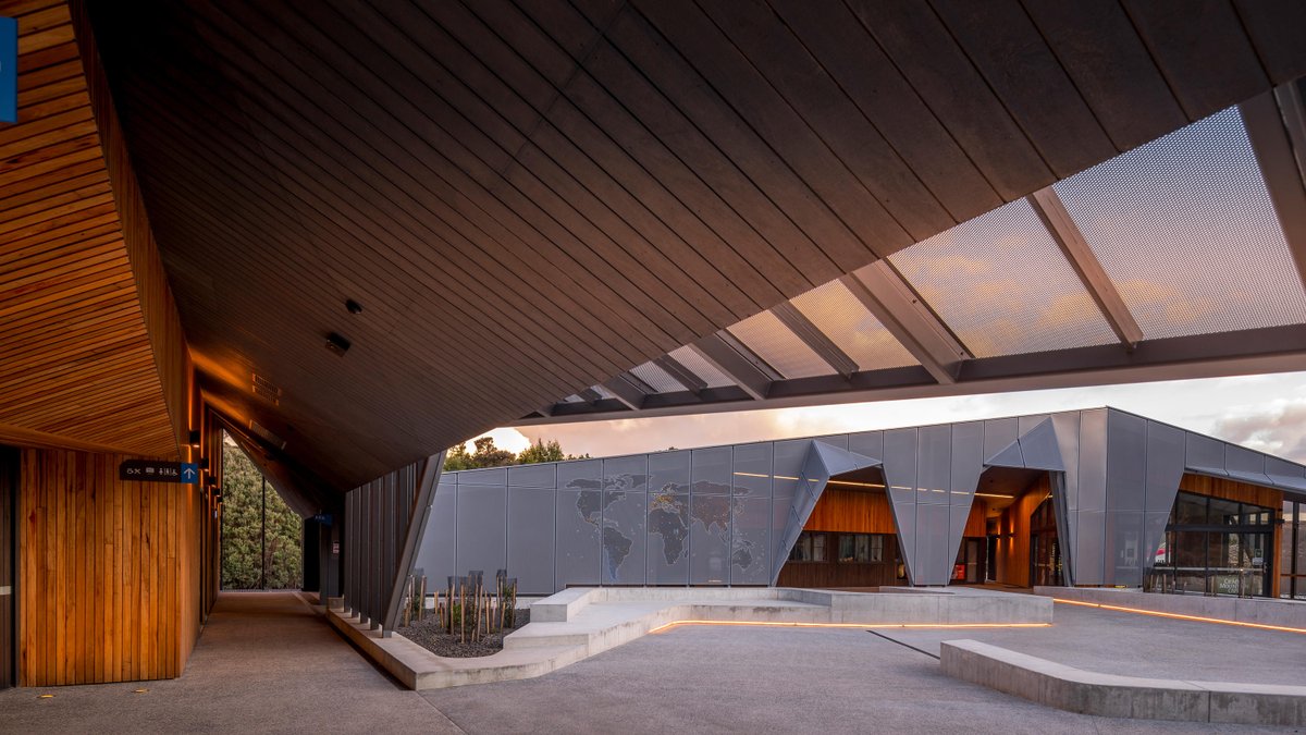 Cradle Mountain Visitor Centre By Cumulus Studio

Read more: architonic.com/20208346

#architonic #architecture #visitorcenter #modernarchitecture