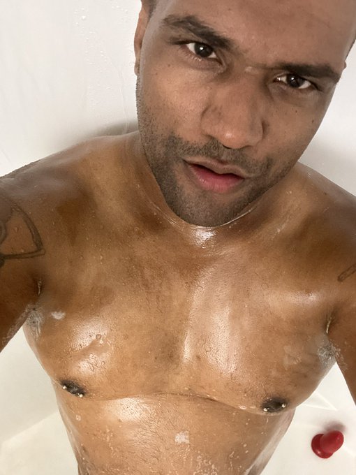 All clean 😈😈😈 now who wants to get naughty? https://t.co/lPKFHftTXk