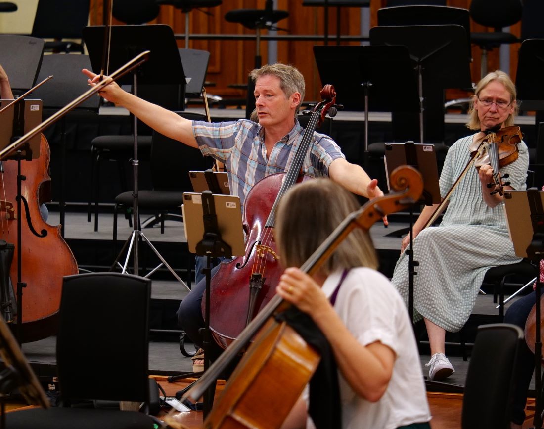 "We definitely feel we can be most ourselves when working without a conductor."

Here’s some behind the scenes photos of our Proms rehearsals this week showing all our players sharing ideas, with a lot of laughter along the way!

Listen live tomorrow at 7:30pm on <a href="/BBCRadio3/">BBC Radio 3</a>