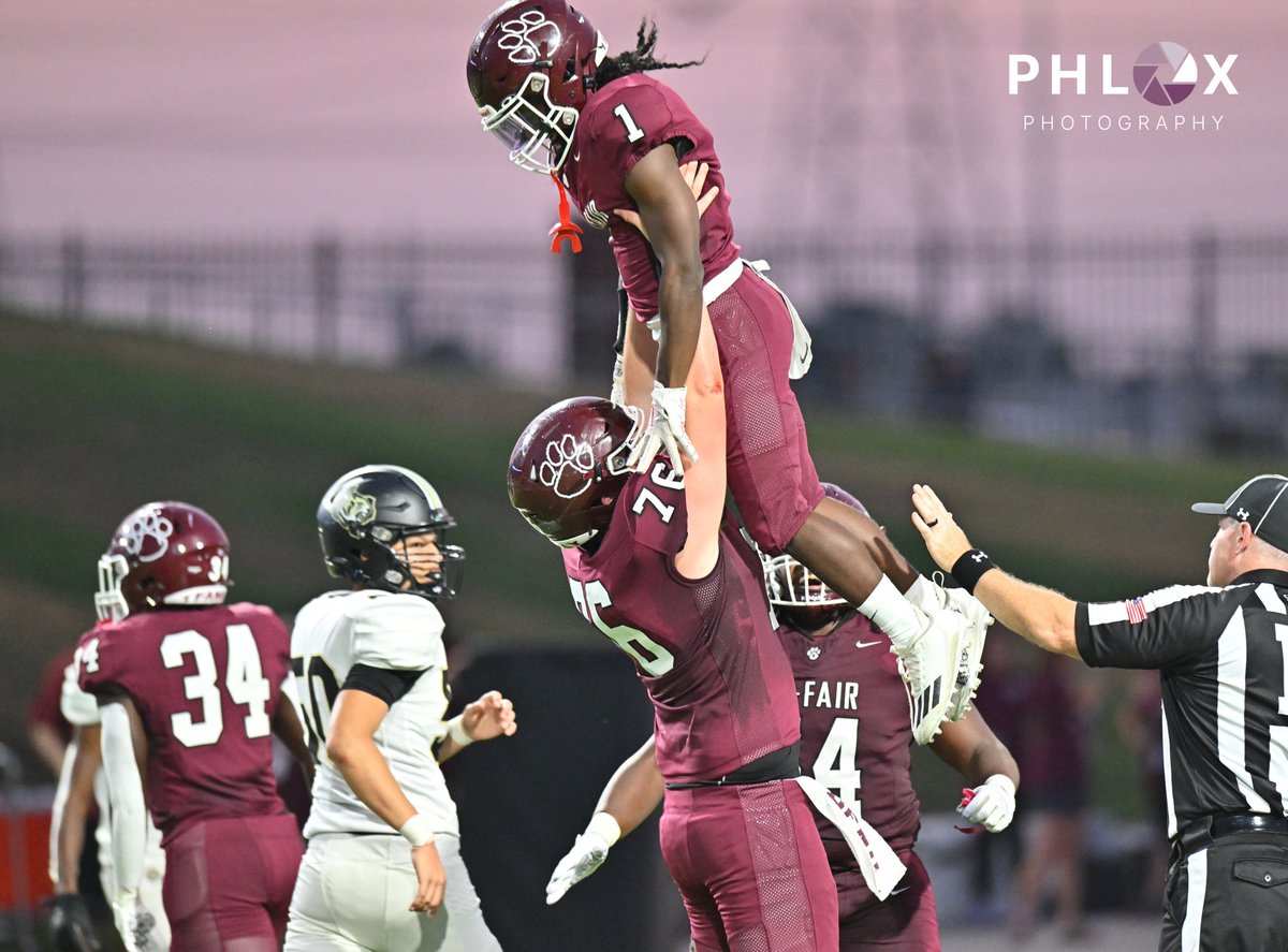 vypesideline's tweet photo. Cy-Fair vs Cy Park 🌪️🦅

https://t.co/Eys3HkDFHY

#sportsphotography #sportsphotographer #footballseason #htxhsfootball #htxfootball #hsfootball #txhssports #htxsports #footballszn #txhsfb #txhscheer #cheer #htxhscheer https://t.co/pwoA1WlCSB
