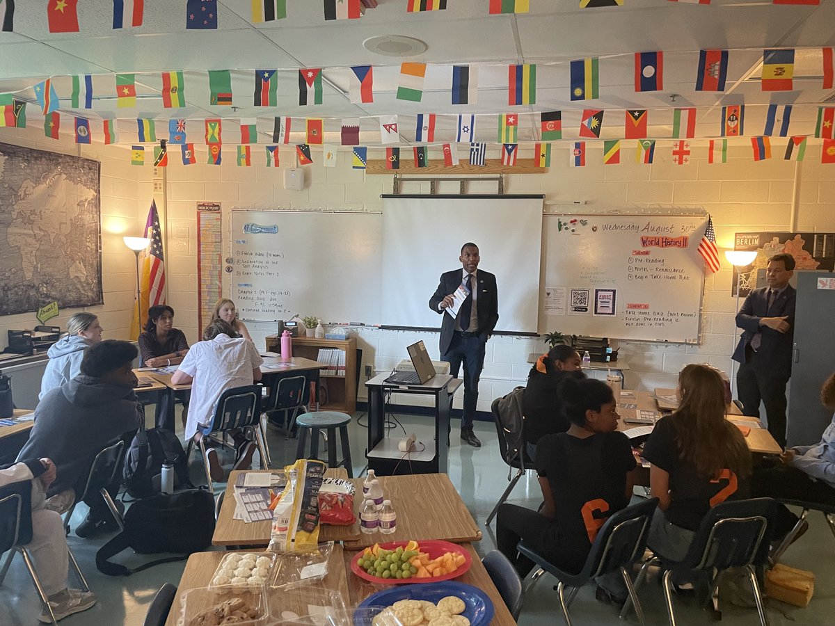 Thank you to the Young Democrats Club at Hayfield High School for welcoming me <a href="/ssurovell/">Senator Scott Surovell - ssurovell.bsky.social</a> . I'm thrilled that the young dems are organizing in support of our re-election campaign. To join them, send us a DM or reaching out through: luskforsupervisor.com