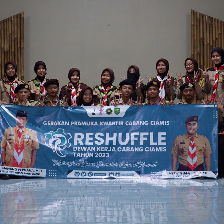 dkcciamis's tweet photo. PENUTUPAN| Reshuffle dewan kerja cabang ciamis tahun 2023
Oleh kak Herwin Ega Julianto (Ketua dkc Ciamis) https://t.co/sxcC2SrbL0