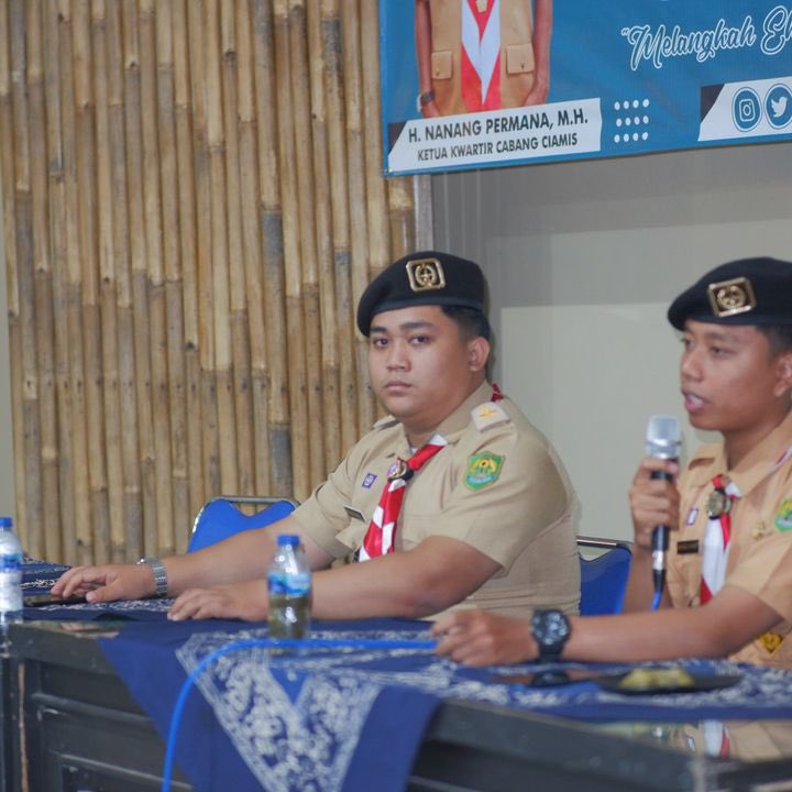 dkcciamis's tweet photo. PENUTUPAN| Reshuffle dewan kerja cabang ciamis tahun 2023
Oleh kak Herwin Ega Julianto (Ketua dkc Ciamis) https://t.co/sxcC2SrbL0