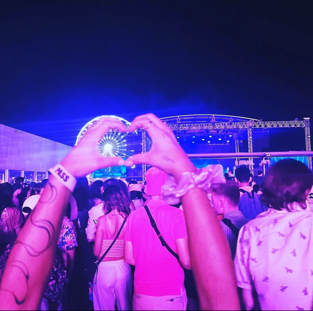 M83 (@m83) on Twitter photo Et c’est ainsi que s’achève notre magnifique tournée Européenne! Un immense Merci au <a href="/rose_festival31/">Rose Festival En Occitanie</a> pour l’accueil inoubliable d’hier soir.
Thank you Europe , we will see you soon 🥹❤️🪐 M83 LOVES YOU 🪐
#m83live Et c’est ainsi que s’achève notre magnifique tournée Européenne! Un immense Merci au <a href="/rose_festival31/">Rose Festival En Occitanie</a> pour l’accueil inoubliable d’hier soir.
Thank you Europe , we will see you soon 🥹❤️🪐 M83 LOVES YOU 🪐
#m83live