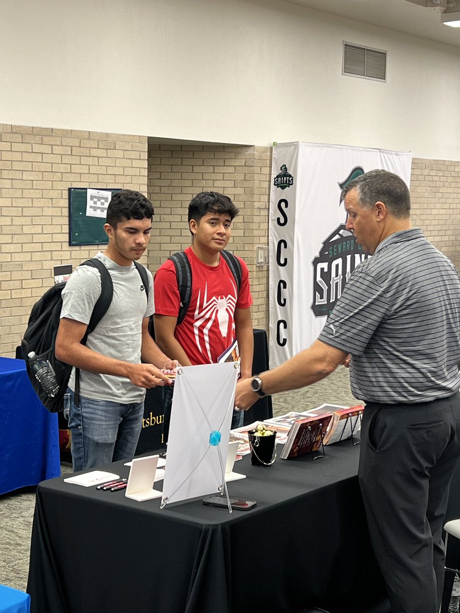 SCCCLiberalKS's tweet photo. Transfer Fair is underway! Until noon! #scccsaints #gosaints #transferfair #studentsuccess https://t.co/IuhcejnXtw