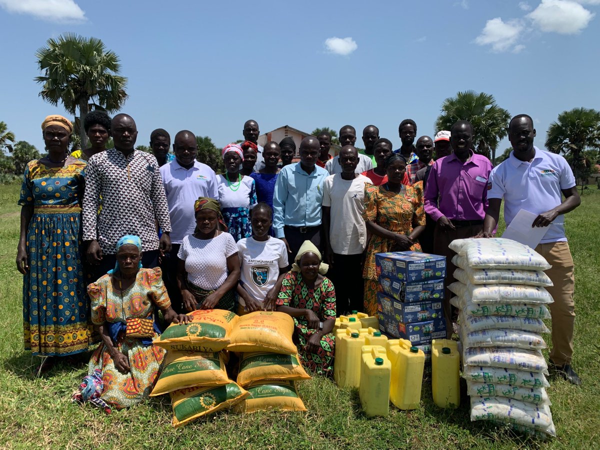 ThisisBnuu's tweet photo. The BNUU team has recently distributed income-generating activity (IGA) items to 231 self-help group members in Agago district, thanks to a one-year grant from a new Foundation and the support of #Network4Africa. https://t.co/nsRCkYCJxU