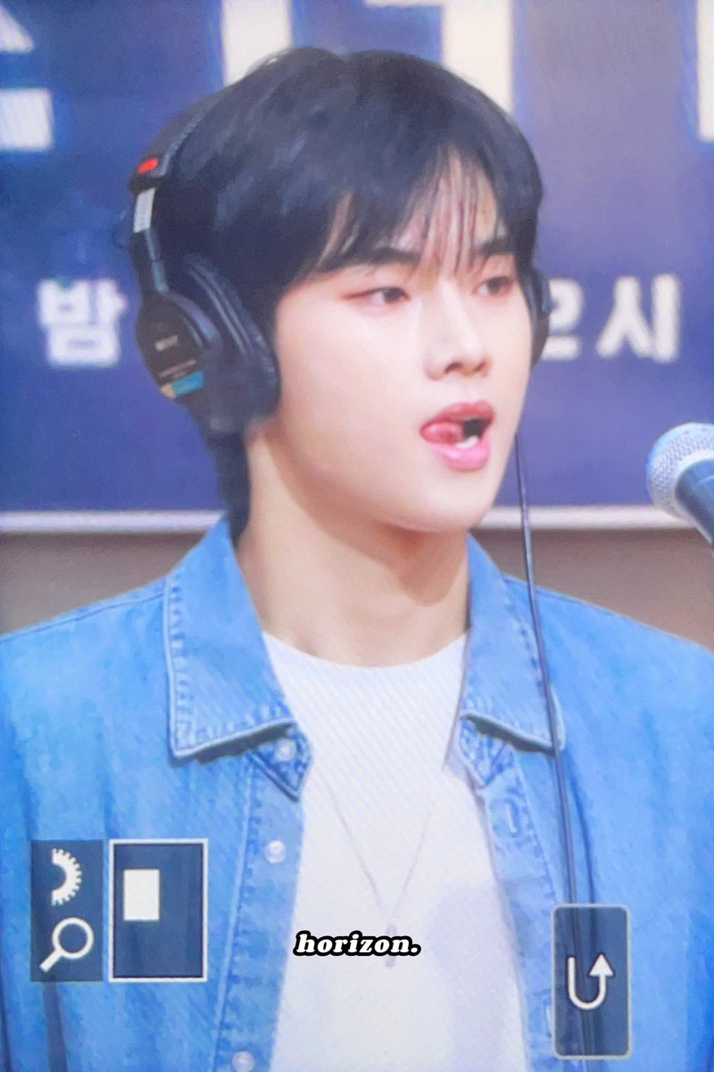 Horizon626's tweet photo. 230906 🎧

#XdinaryHeroes #엑스디너리히어로즈 #정수 #Jungsu https://t.co/rkbSkjyFHP