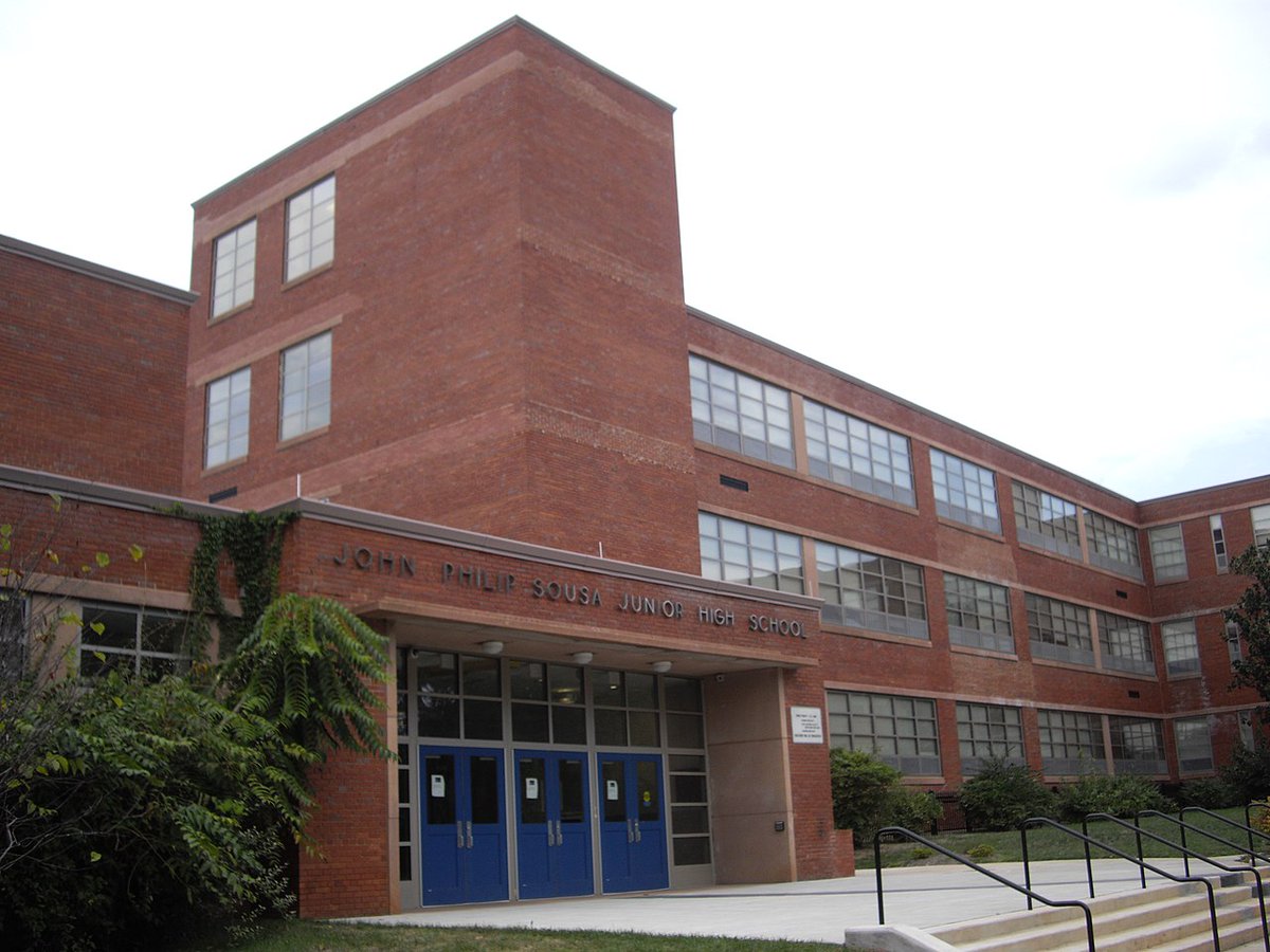 relevantlearner's tweet image. Did you know, @dcpublicschools&apos; Sousa Middle School was a key location in the struggle to desegregate schools in Washington D.C. back in the 1950s?

Want to teach about this in your classroom? We have a lesson on it! relevantlearner.com