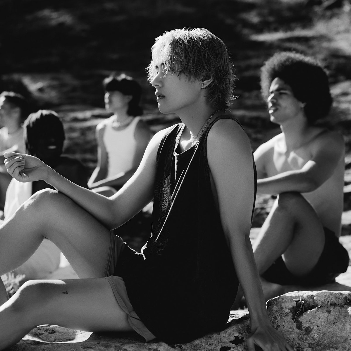 gih⁷ arirang 🐝 tweet media