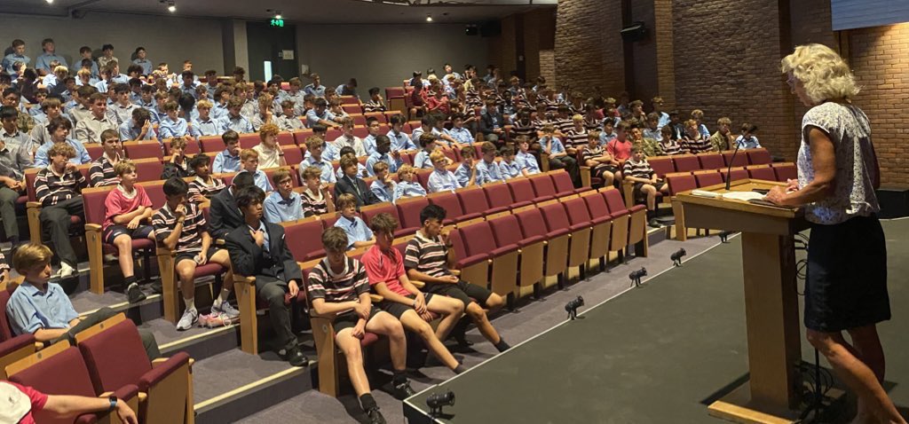 abingdonrugby's tweet image. Our Upper &amp;amp; Middle School had their annual Medical Talk today led by our School Health Centre @EngRugbySchools 
@EnglandRugby #HEADCASE #Return2Play #InjuryPrevention #RAMPwarmup #ACTIVATE