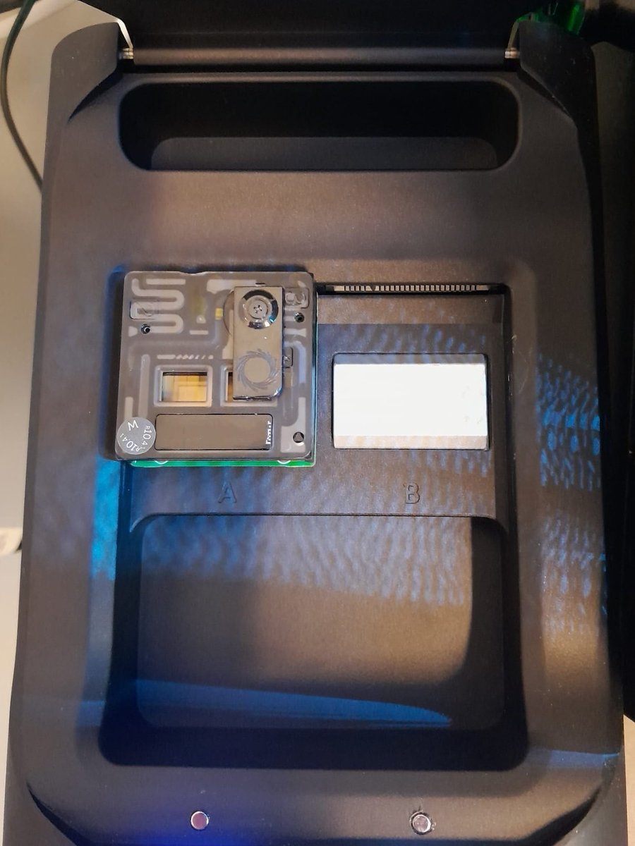 Started the 1st run in our P2 solo <a href="/nanopore/">Oxford Nanopore</a>! Exciting to see the results! 🧬🧬