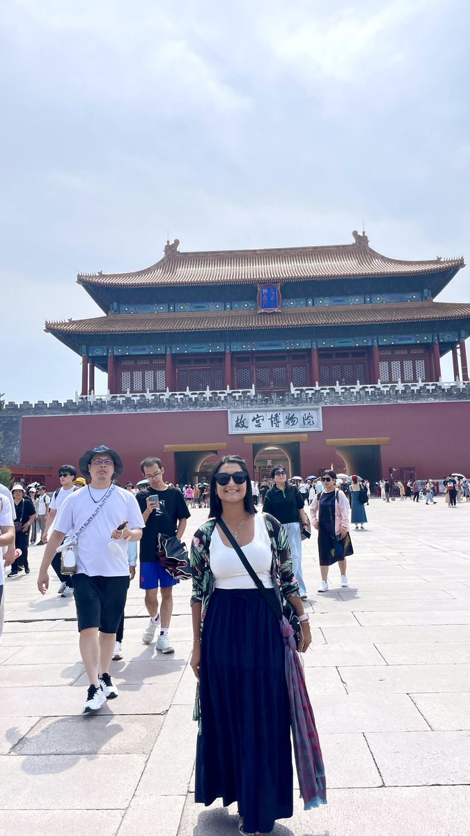 dessocupada's tweet photo. Ciudad Prohibida, Beijing, China 🇨🇳 

Viajar sola a este país no es fácil, con todo bloqueado como google maps, whatsaap etc, cuesta adaptarse, asi que ahora que estoy en Corea 🇰🇷 subo algunas fotitos a mi instagram @marisolzita https://t.co/1wNfae9yvI