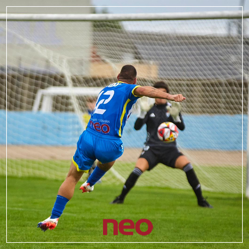 BodegasNEO's tweet photo. No cabe duda de que @ArandinaCF es algo que llevamos muy dentro. Por que no es solo un equipo de futbol, es todo un sentimiento del que nos encanta formar parte. ❤️❤️
#BodegasNeo #RiberaDelDuero #Vino https://t.co/xrvnGhM9nr