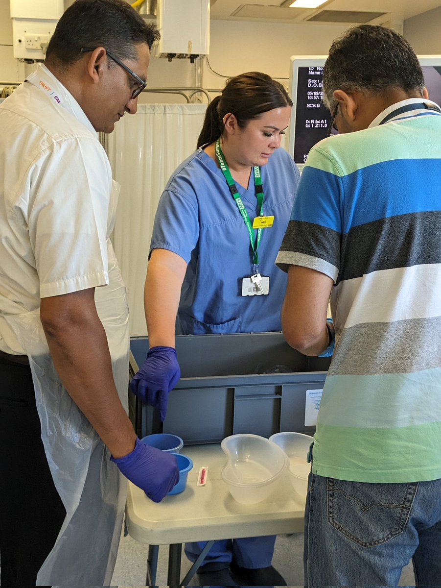 First multidisciplinary theory and practical session on Varices Gluing using animal models. Its an on call procedure that people dread due to doing it so rarely, feedback that this really helped ease concerns and get practice in a low stress environment 😁 #endoscopy #varices