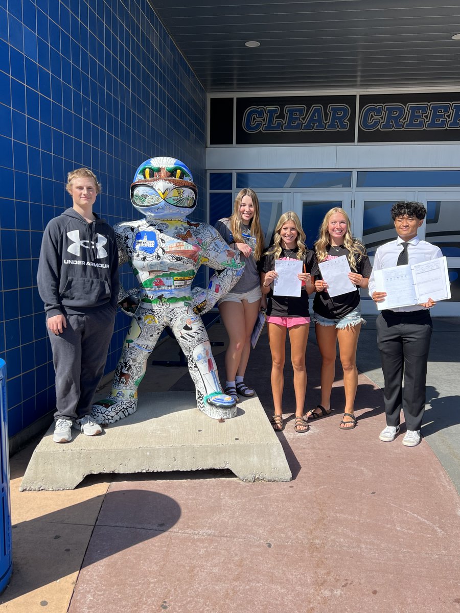 CCAHS's tweet photo. Students in Physics were practicing distance, vectors, and displacement with a Geocaching Escape room flair outside on the CCAHS campus last week!
These are the winning groups.
#raiseyourvibration #STEMeducation #STEM #ccaclippers https://t.co/a8sgAL7Wbb