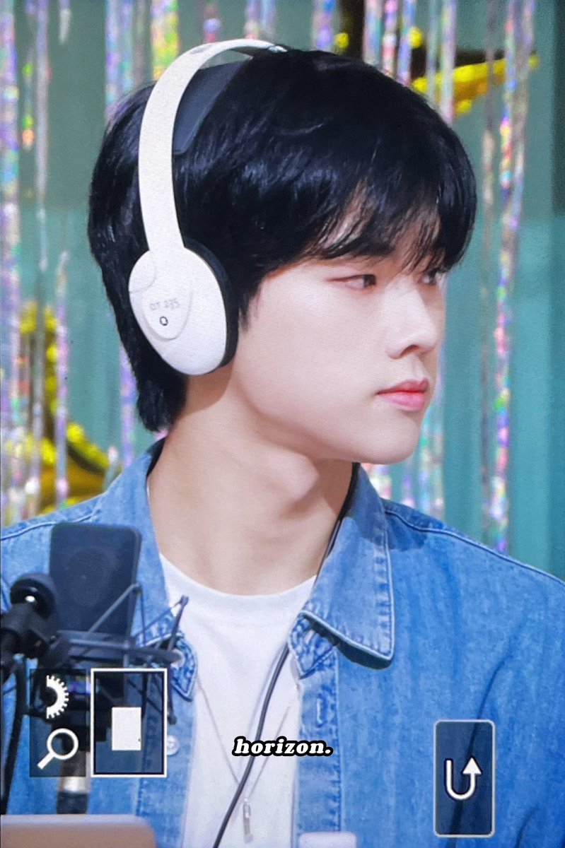 230906 😉

#XdinaryHeroes #엑스디너리히어로즈 #정수 #Jungsu