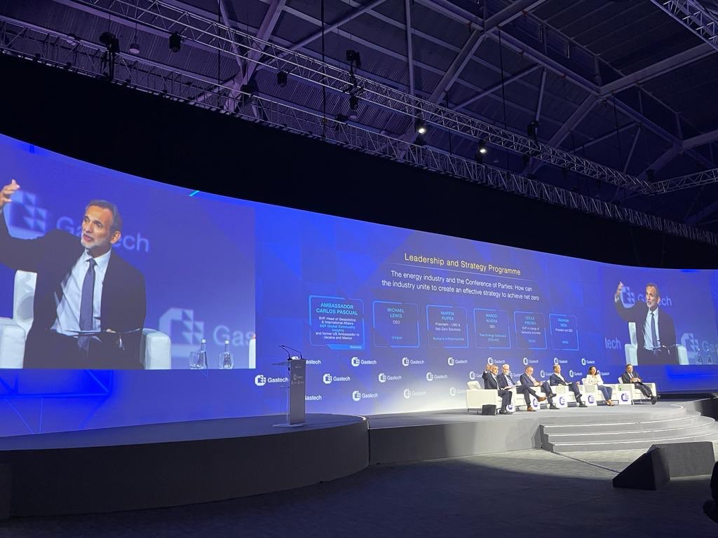 Discussing at Gastech lessons for the energy transition. Innovation essential. Industry critical to drive it. Industry -government dialogue must underpin policy. Gas fundamental to bridge to low carbon fuels. Efficiency indispensable.
