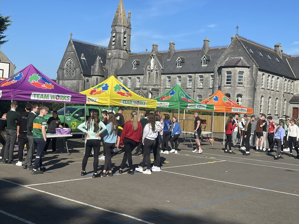 St. Raphael's College tweet media