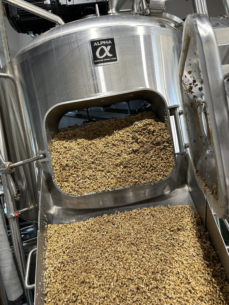 Tuesday is for a mash tun full of #kansas grown barley 🍻

#riverbankbrewing
#drinkkansasbeer