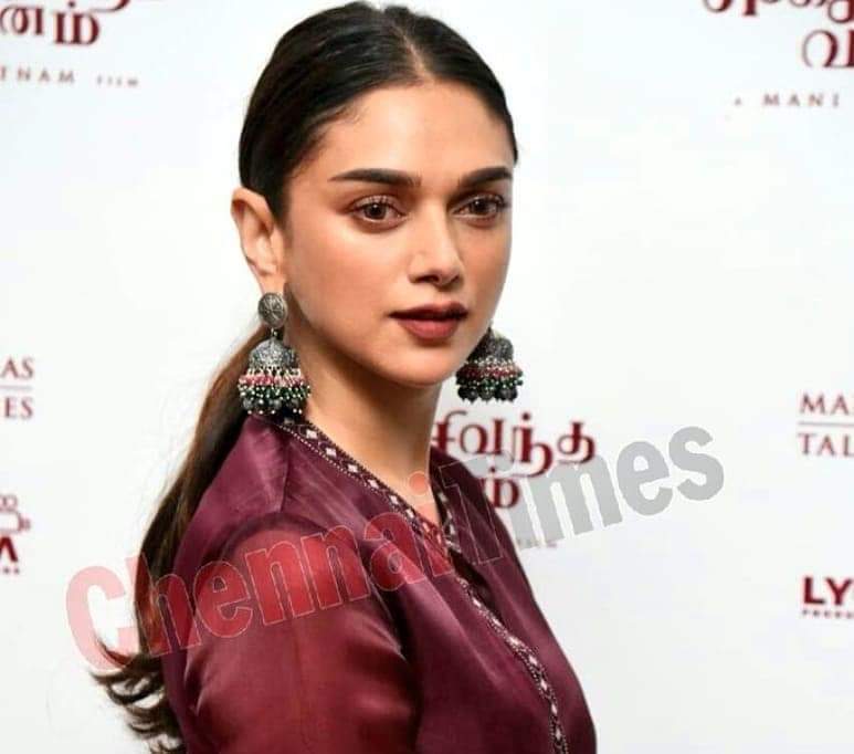 kayaldevaraj's tweet photo. #Throwback
#STR #ChekkaChivanthaVaanam Audio Launch
#CCVAudioLaunch
#CCVUnplugged
#ManiRatnam #ARRahman #Aravindsamy #Arunvijay #AditiRaoHydari #AishwaryaRajesh https://t.co/JjuPVTe8b7